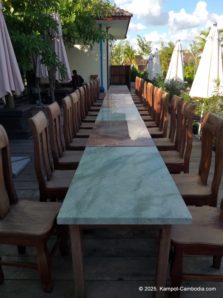 Lodge Moni Essara Resort in Kampot, Cambodia. Kampot's Top Resorts.