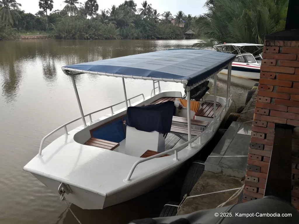 Lodge Moni Essara Resort in Kampot, Cambodia. Kampot's Top Resorts.