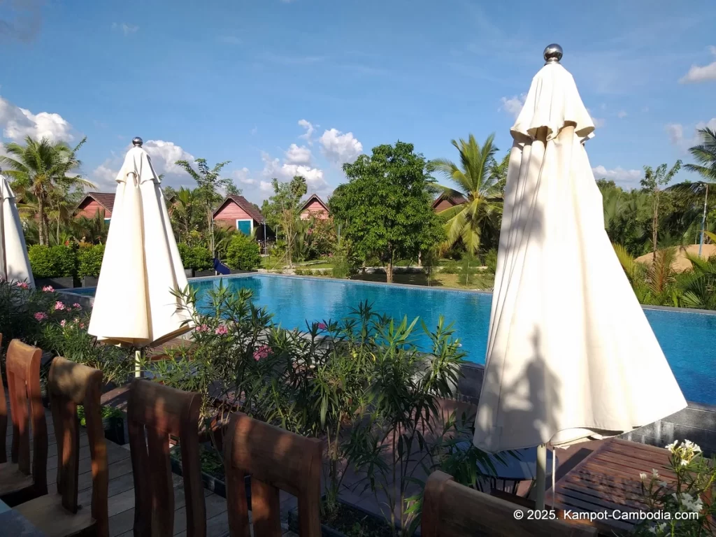 Lodge Moni Essara Resort in Kampot, Cambodia. Kampot's Top Resorts.