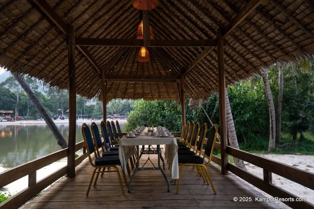Peam Snea Resort in Kampot, Cambodia. Kampot's Top Resorts.