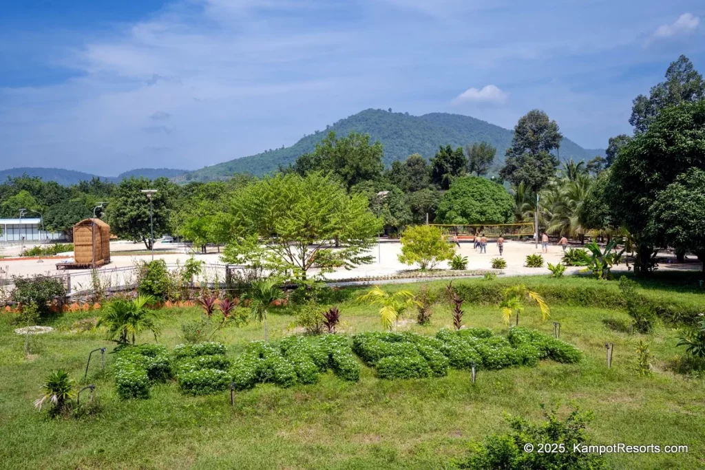 Peam Snea Resort in Kampot, Cambodia. Kampot's Top Resorts.