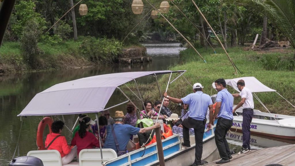 Peam Snea Resort in Kampot, Cambodia. Kampot's Top Resorts.