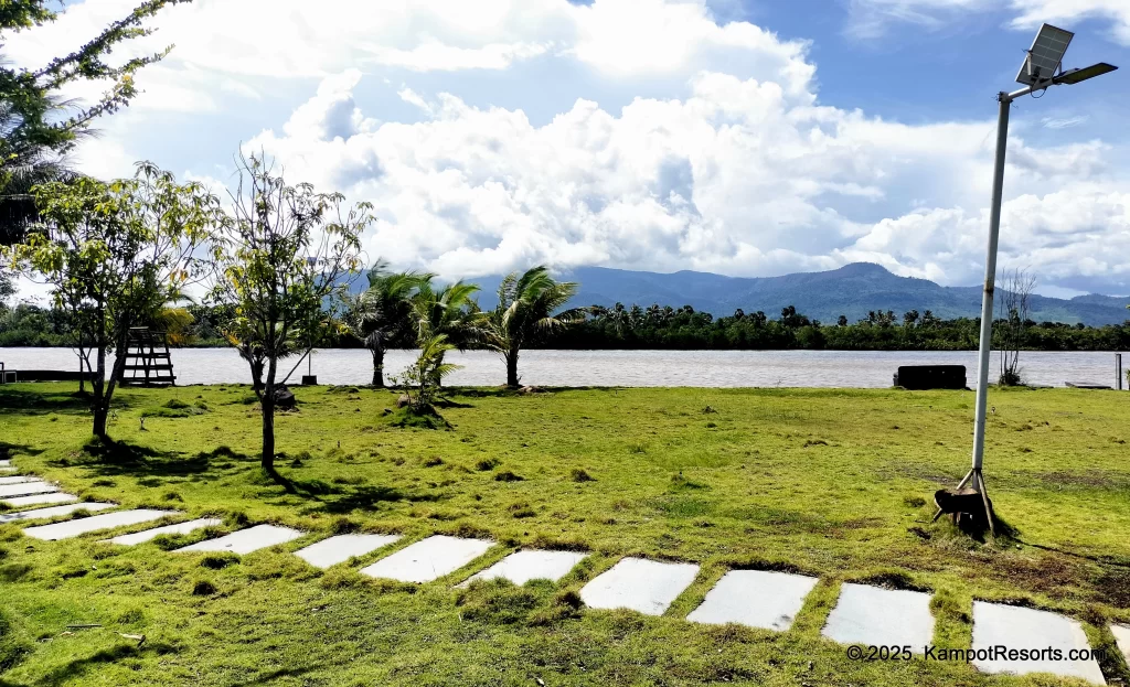 Komsan Kampot Resort in Kampot, Cambodia. Kampot's Top Resorts.