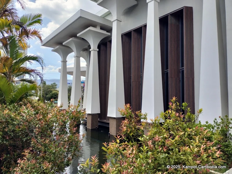 Castle Bayview Resort & Spa in Kampot, Cambodia. Kampot's Top Resorts.