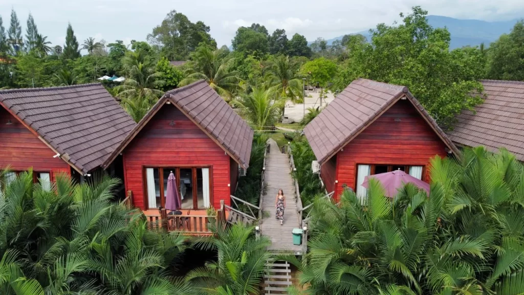 Lodge Moni Essara Resort in Kampot, Cambodia. Kampot's Top Resorts.