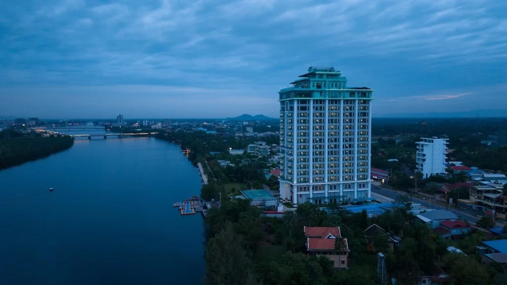 Castle Bayview Resort & Spa in Kampot, Cambodia. Kampot's Top Resorts.