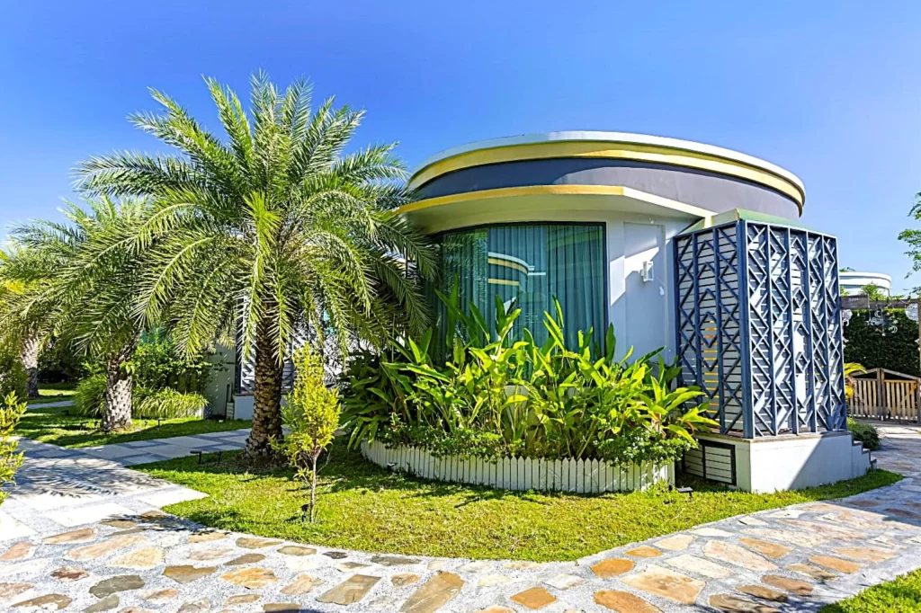 Castle Bayview Resort & Spa in Kampot, Cambodia. Kampot's Top Resorts.