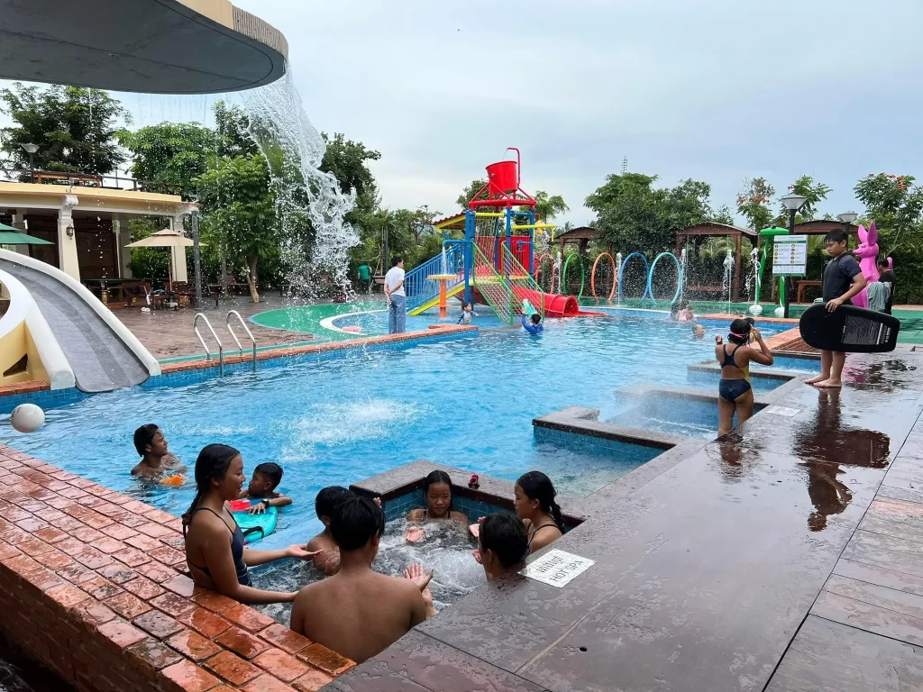 Komsan Kampot Resort in Kampot, Cambodia. Kampot's Top Resorts.